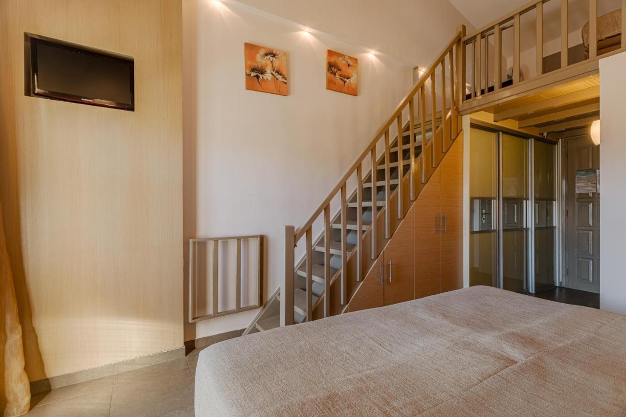 Kalogria Aparthotel Stoupa Ngoại thất bức ảnh
