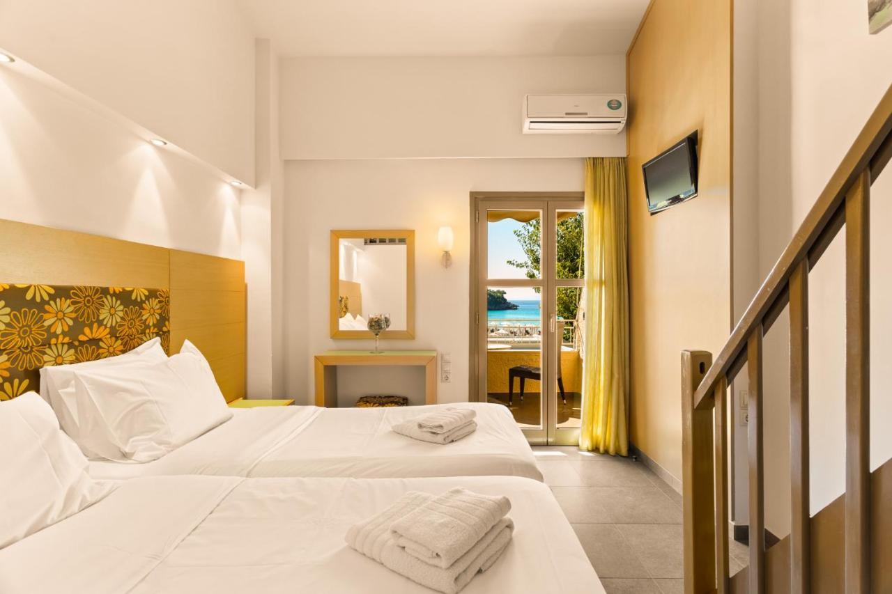 Kalogria Aparthotel Stoupa Ngoại thất bức ảnh
